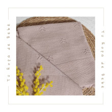 COLECCIÓN INVIERNO. Toquilla bebé niña FLEUR Martín Aranda