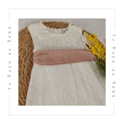COLECCIÓN VERANO. Vestido perforado bebé niña Pipos
