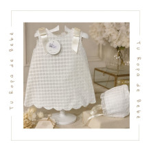 COLECCIÓN VERANO. Vestido con capota bebé niña Juliana