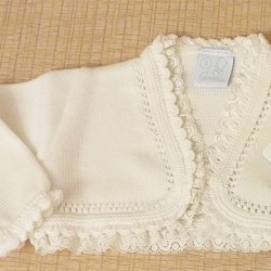 COLECCIÓN VERANO. Chaqueta corta hilo puntilla