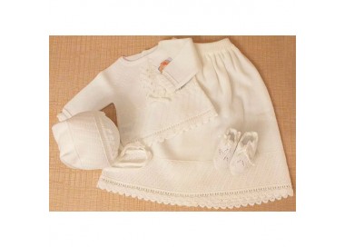 COLECCIÓN INVIERNO. Conjunto Faldón Bordado a mano