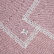 COLECCIÓN INVIERNO. Toquilla bebé niña MIMOS Paz Rodríguez