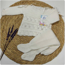 Conjunto de polaina para bebé. Color crudo y rosa. Marca Juliana. Temporada verano.