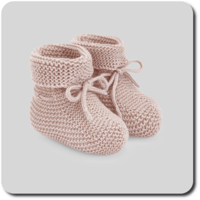 Patucos para bebé, color rosa atardecer. Temporada verano 2024. Colección Esencial. Marca Paz Rodríguez. Patucos para bebé, color rosa atardecer. Temporada verano 2024. Colección Esencial. Marca Paz Rodríguez.