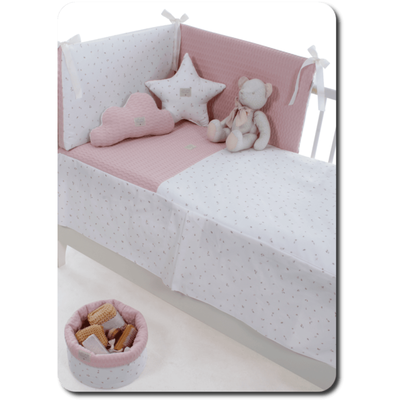 Edredón y Protector de cuna para bebé en cinco colores. Nueva temporada verano 2024. Colección Renata. Marca Uzturre.
