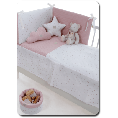 Edredón y Protector de cuna para bebé en cinco colores. Nueva temporada verano 2024. Colección Renata. Marca Uzturre.