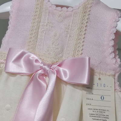 COLECCIÓN VERANO. Faldón bebé con capota