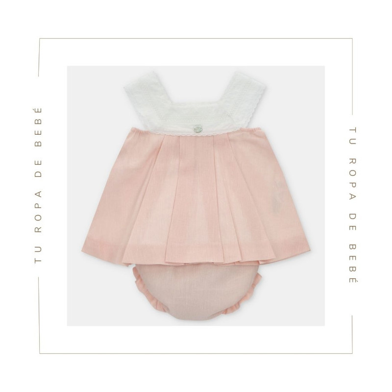 Vestido con braga a juego para bebé en color rosa empolvado. Colección Lin. Marca Martín Aranda. Temporada Verano 2024.