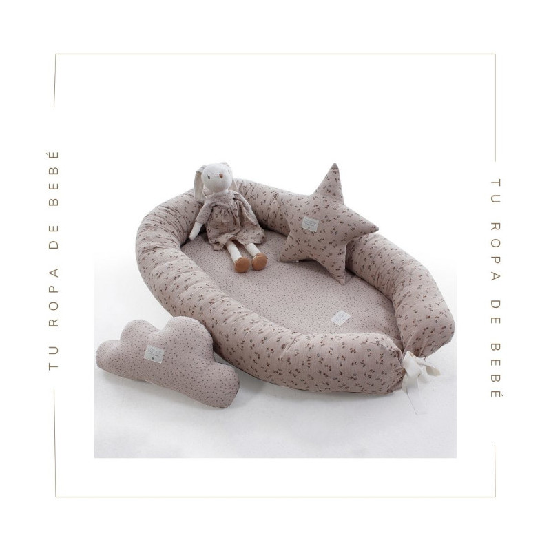 Nido colecho para bebé. Colección Matea. Marca Uzturre. Nueva Temporada Verano 2024.