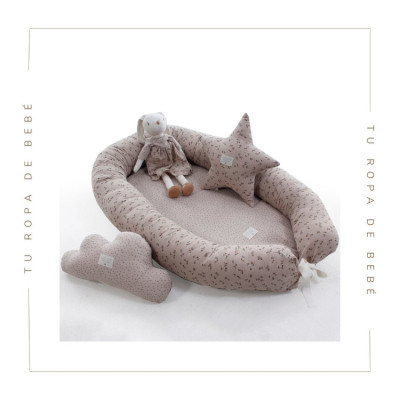 Nido colecho para bebé. Colección Matea. Marca Uzturre. Nueva Temporada Verano 2024.