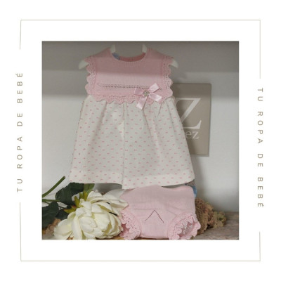 Vestido para verano con braguita a juego de bebé, color único. Marca Artesanía Granlei. Temporada verano.