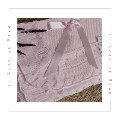 COLECCIÓN VERANO. Toquilla volante hojas