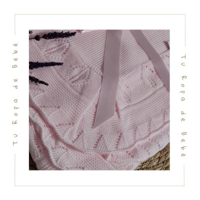 COLECCIÓN VERANO. Toquilla volante hojas