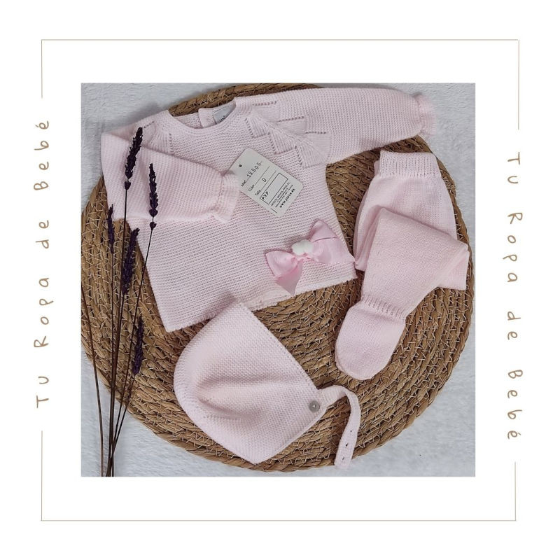 Conjunto de polaina para bebé en color rosa. Marca Artesanía Pipos. Temporada Invierno.