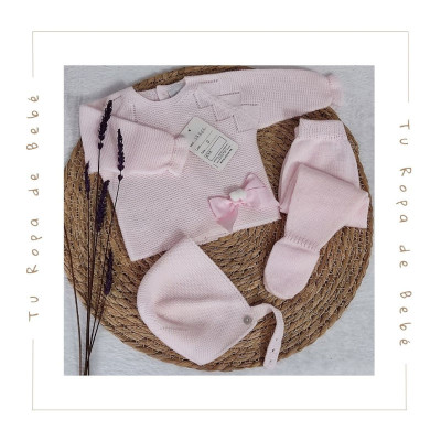 Conjunto de polaina para bebé en color rosa. Marca Artesanía Pipos. Temporada Invierno.