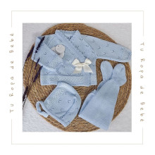 Conjunto de polaina para bebé con capota a juego en rosa y celeste. Marca Juliana. Temporada Verano.