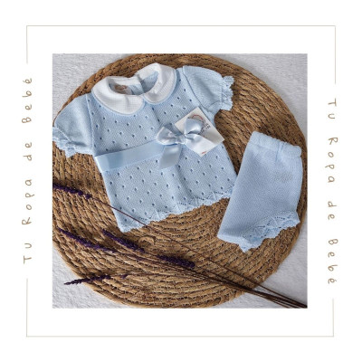 Conjunto de braguita para bebé en los colores celeste y verde agua. Marca Primbaby. Temporada Verano.