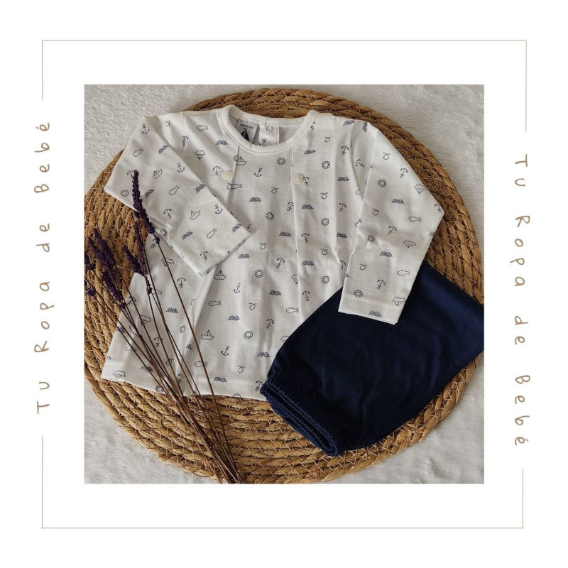 Pijama dos piezas para bebé en color azul marino. Marca Babidu. Temporada Verano.