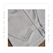 COLECCIÓN VERANO. Chaqueta bebé TRENZADO