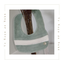 COLECCIÓN INVIERNO. Babero tundosado bebé ESENCIAL Paz Rodríguez