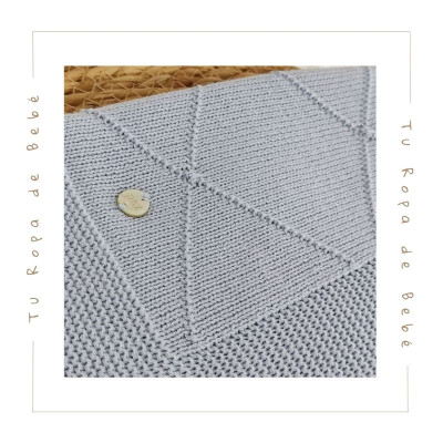 COLECCIÓN INVIERNO. Toquilla bebé niño GLACIAR Paz Rodríguez